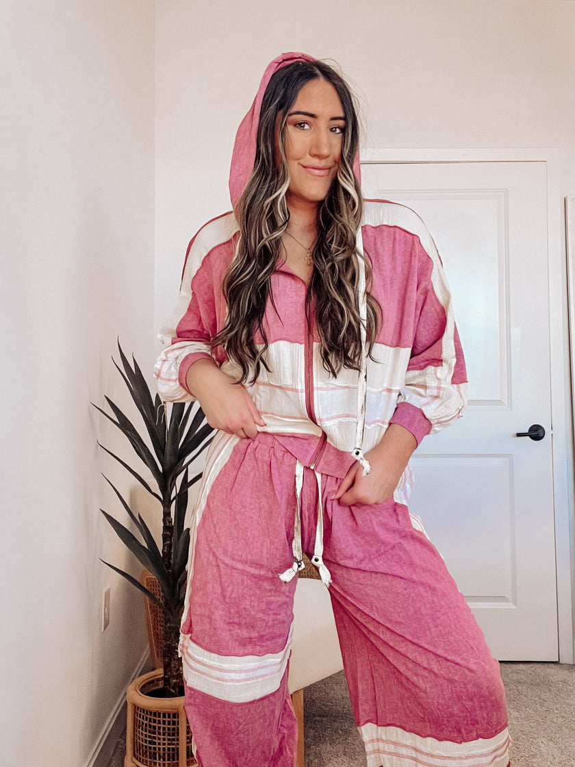 HEIRLOOM ROSE ZIP UP