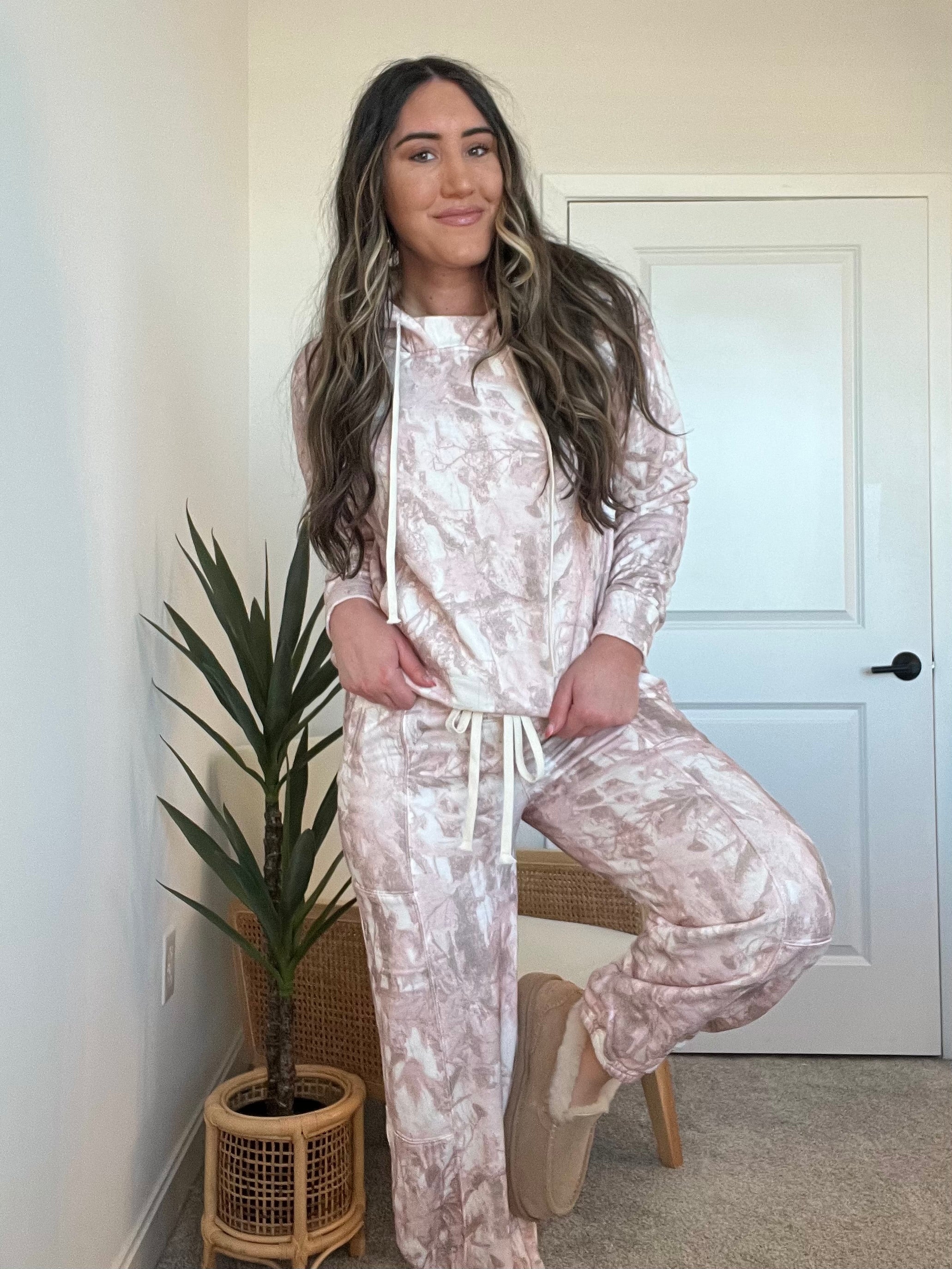 PINK RECON CAMO SWEATPANTS