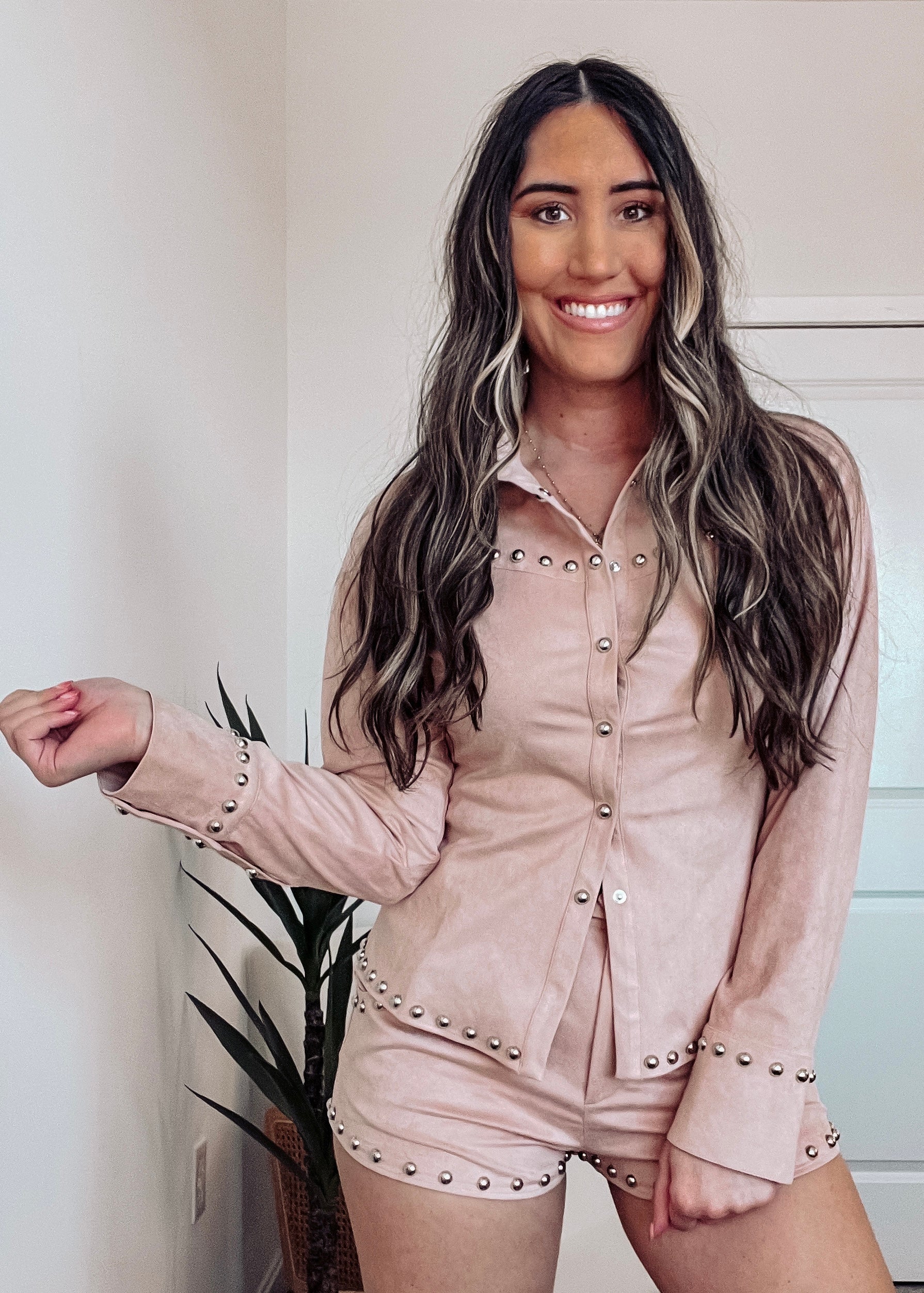 CHOOSIN' TEXAS STUDDED TOP