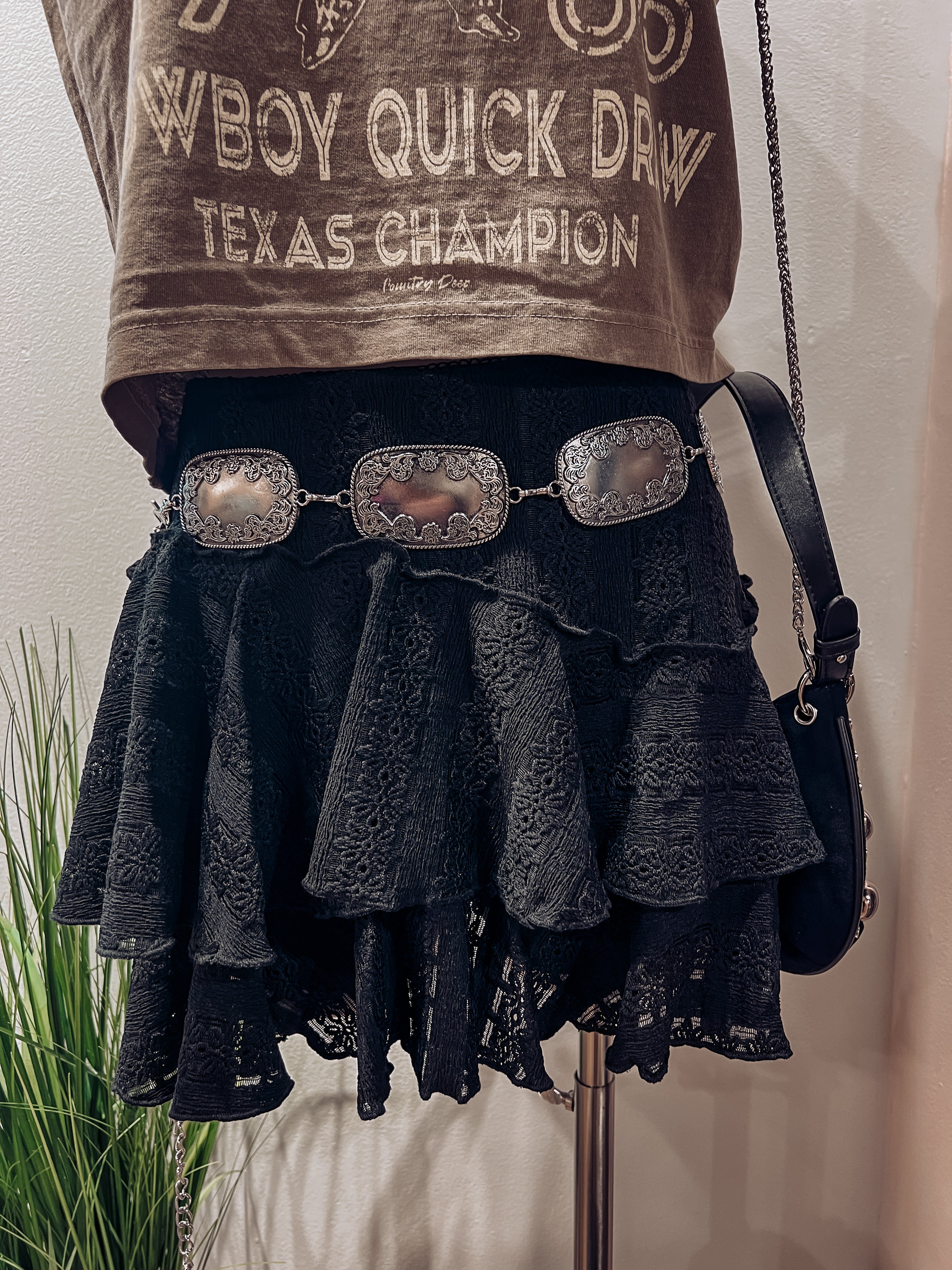 DUSTSTORM LACE SKORT